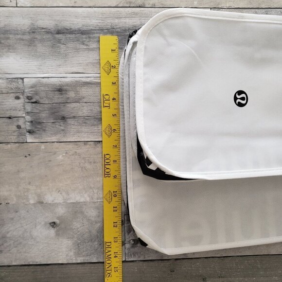 New Lululemon Athletica Set of 2 Shopping Bags with snap closure - Picture 4 of 5
